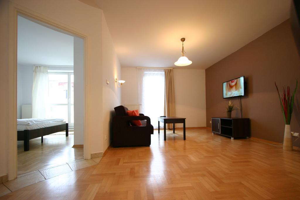 Warsaw City Apartments Varsóvia Quarto foto
