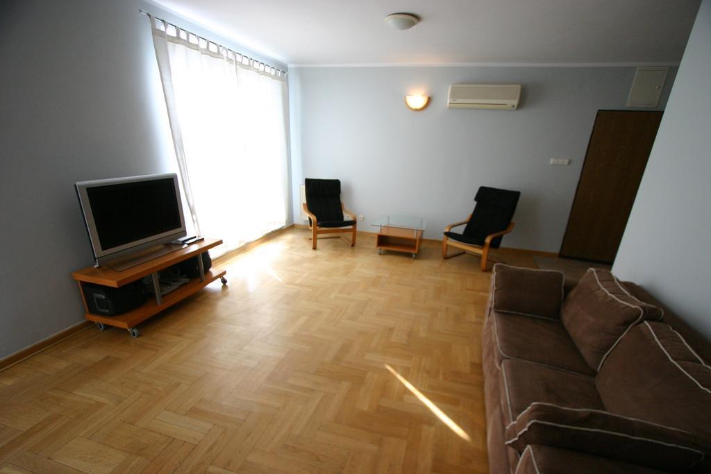 Warsaw City Apartments Varsóvia Quarto foto